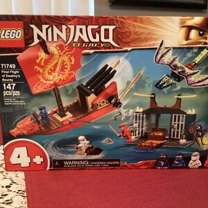 Lego Ninjago Final Flight Of Destiny’s Bounty 147 pcs New Unopened Box Lego set